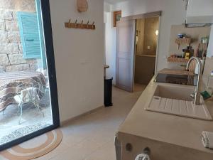 Centre village, appartement en RDC
