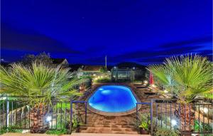 3 Bedroom Cozy Home In Gustirna