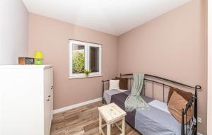 4 Bedroom Lovely Home In Vinisce