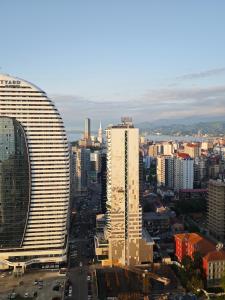 Downtown Comfort Roomy Studio in Orbi