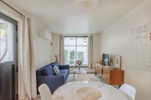 Maison Alcôme - Elegant Artists Residence with Private Garden