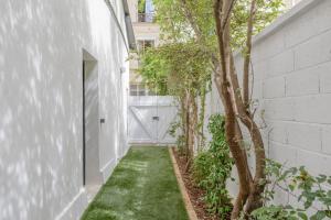 Maison Alcôme - Elegant Artists Residence with Private Garden