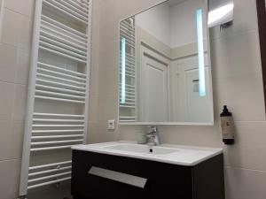 Hotels Hotel des Pins : photos des chambres
