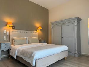 Hotels Hotel des Pins : photos des chambres