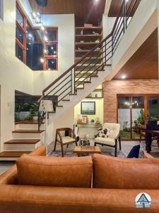 Avas Blue Tagaytay Vacation House with Pool