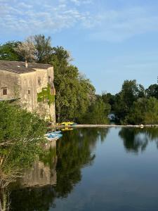Maisons de vacances Maison de village renovee , proche riviere, 3 ch 85 m2 : photos des chambres