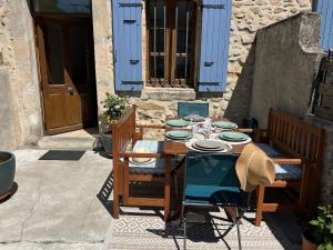 Maisons de vacances Maison de village renovee , proche riviere, 3 ch 85 m2 : photos des chambres