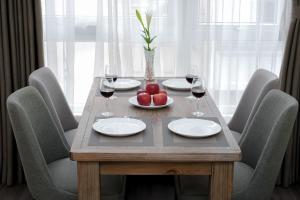 Apartment 2BR - Old quater - Street View - Kitchen - Wash