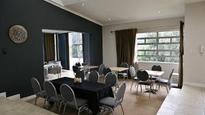 Sizanazo Guest House - Family Suite