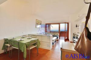 Spring House, 2 min walk way from La Sorgente