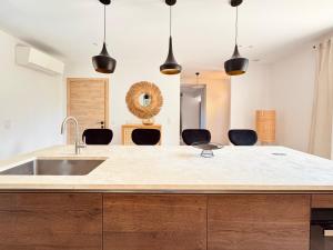 Villa Providence - Piscine - Jardin - 6 chambres - 12 personnes