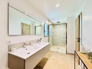 Villas Villa Providence - Piscine - Jardin - 6 chambres - 12 personnes : photos des chambres