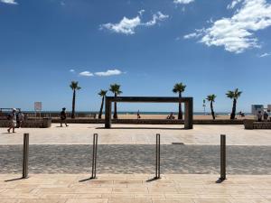 Chez Isa, Les pieds dans leau