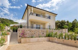 Awesome Home In Miholascica 