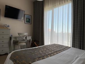 Hotels Hotel des Pins : photos des chambres