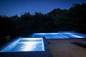 Casa com piscina privada e jacuzzi no Gerês