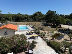 Hotels Hotel des Pins : photos des chambres