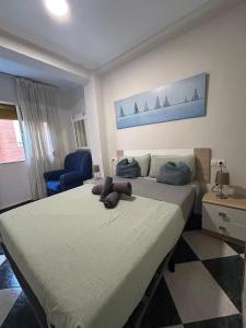 CALU Homes cerca de estación de tren