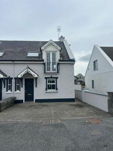 Luxury Oceanside Getaway