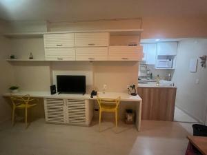 Charmoso Apê com garagem perto da Av Paulista