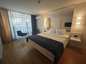 Top Floor Open View Orbi Studio