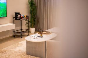 1BR 1LV in down town Self check in