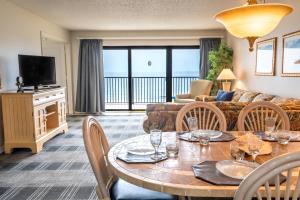 Las Olas Beach Club of Satellite Beach