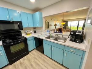 Las Olas Beach Club of Satellite Beach