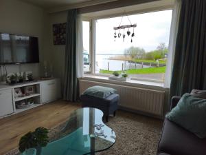 Liefdevol chalet aan het meer