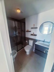 Enorme terraza con vistas al estrecho