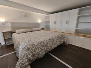 Apartments Del Mare, Famagosta, Parking