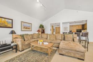 RMR: Cody House D Condo in Teton Village