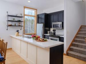 RMR: Windflower 2121 Condo in The AspensWilsonWY