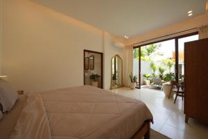 Big Top villa strategis location