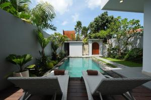 Big Top villa strategis location