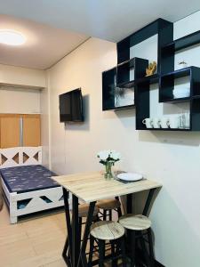 Walking Distance Condo Across Naia T3 Airport