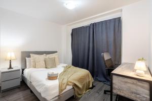 Amazing 4 Bedroom Unit in Downtown