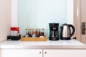 King suite with kitchen-Short walk to Park,BTS,Mall