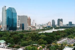 King suite with kitchen-Short walk to Park,BTS,Mall