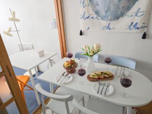 5 min from Seongsin univ st house