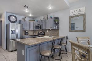 Sunset Strip Relaxing Oceanfront Condo