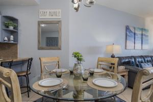 Sunset Strip Relaxing Oceanfront Condo
