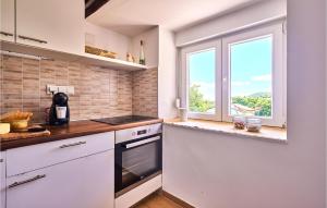 Awesome Home In Samobor