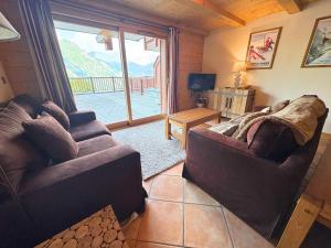 Bel Appartement 6 Pers. Ski aux Pieds, 1ère Ét. Terrasse 83m², Parking, Wifi, St Martin de Belleville - FR-1-452-194