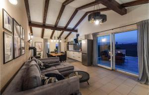 Gorgeous Home In Benkovac