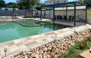 Pet Friendly Apartment In Krsan