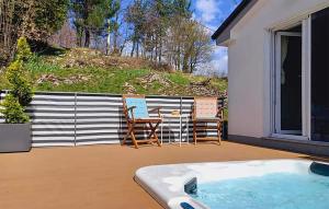 2 Bedroom Nice Home In Veprinac