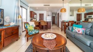 Barefoot In The Sun Stunning Ocean Front Condo