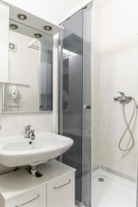 Good Spirit Apartment Letnany Prague