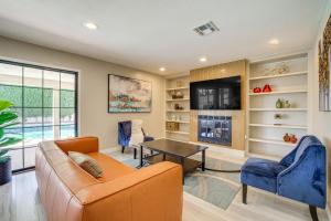 6 Mi to Las Vegas Strip Home with Pool and Patio!